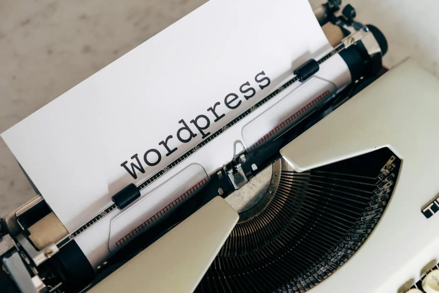 Um site WordPress que se gere a si próprio services by GRADAX