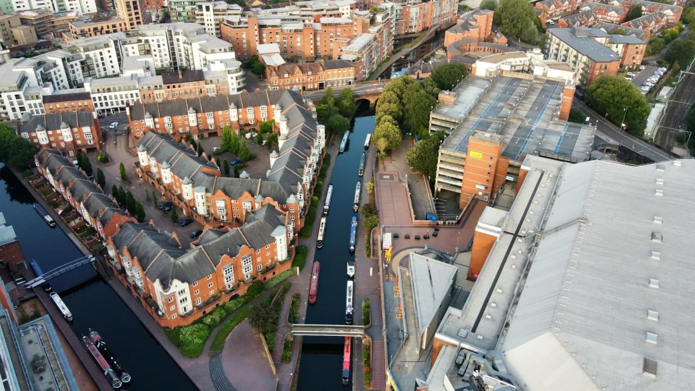 Web Hosting in Birmingham, United Kingdom - GRADAX