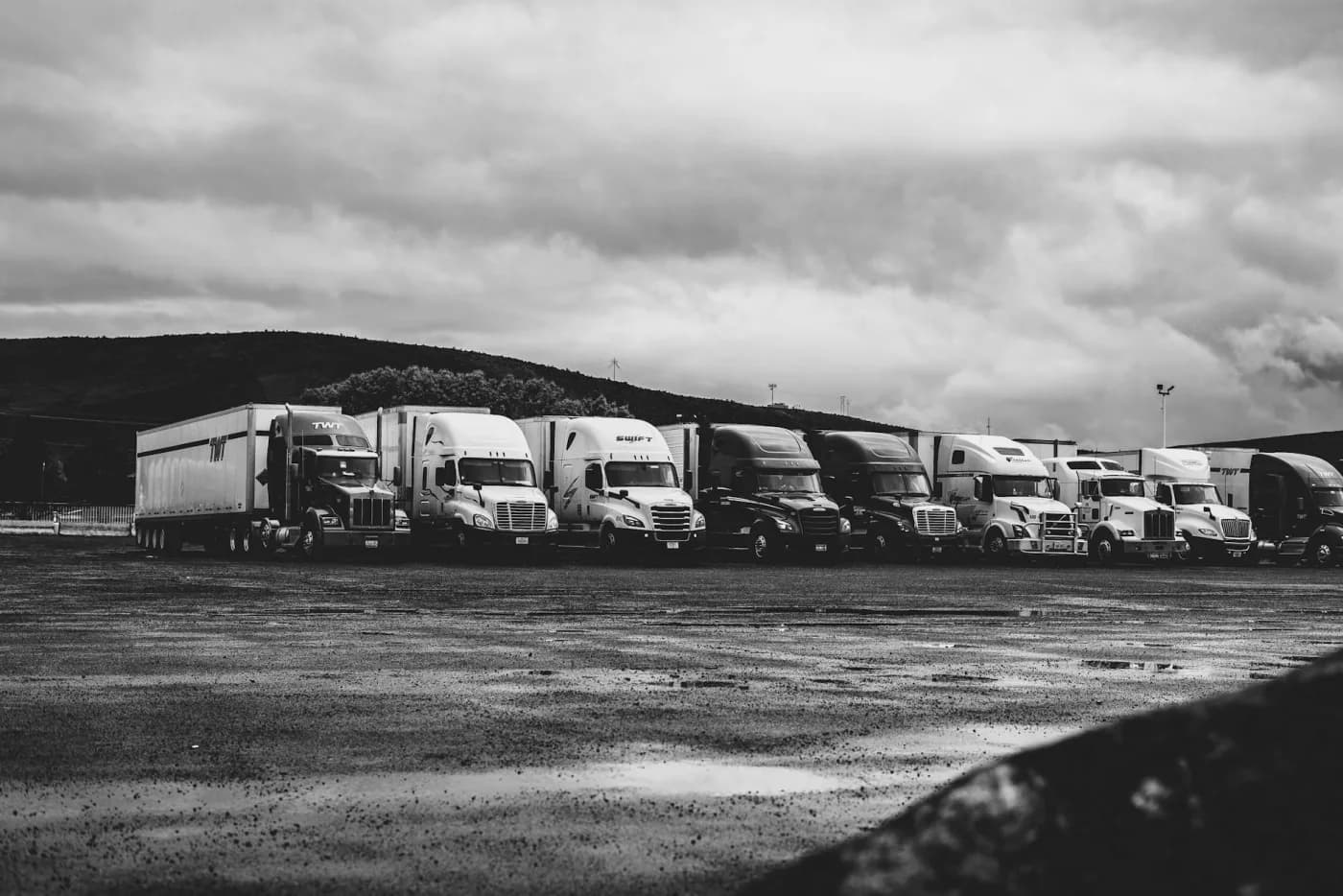 Transportation & Trucking - GRADAX digital services